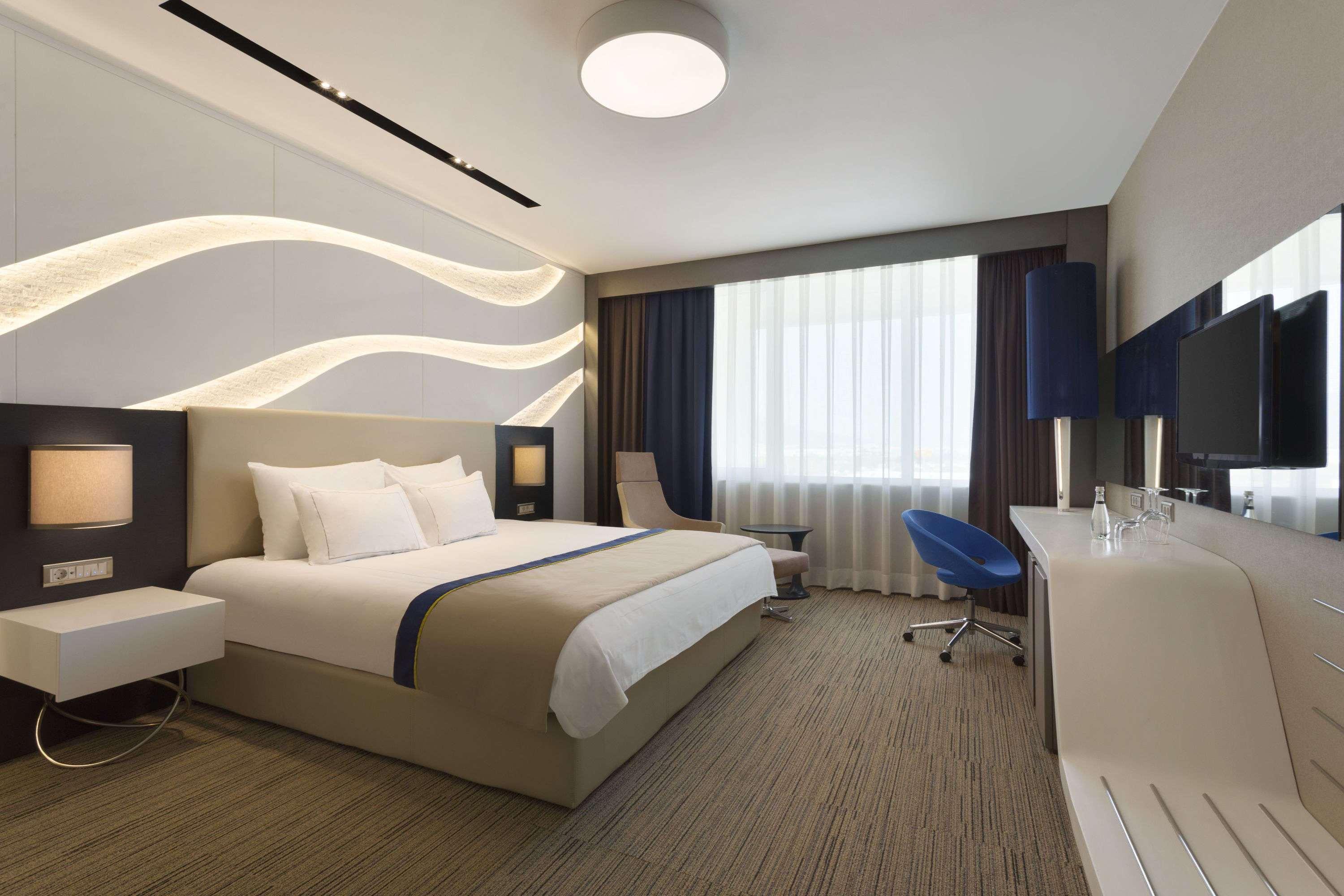 Ramada Hotel & Suites By Wyndham Izmir Kemalpasa מראה חיצוני תמונה