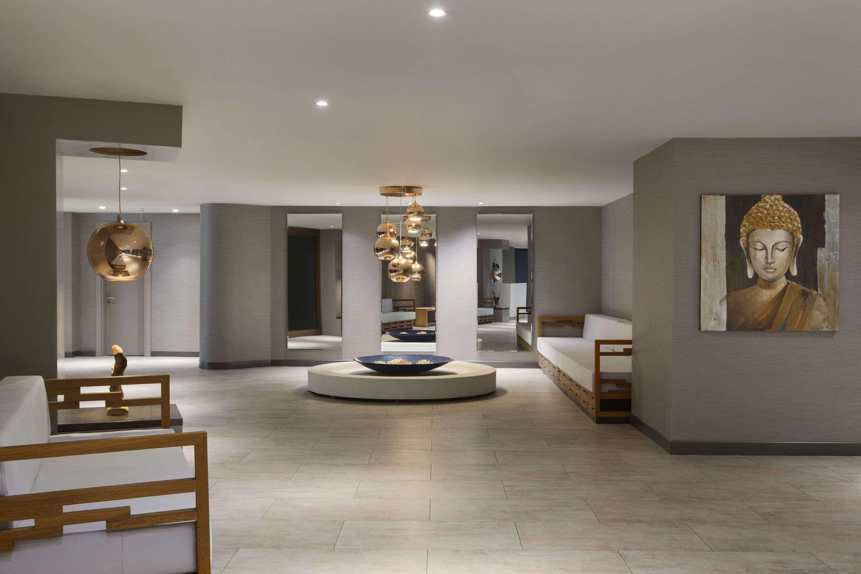 Ramada Hotel & Suites By Wyndham Izmir Kemalpasa מראה חיצוני תמונה