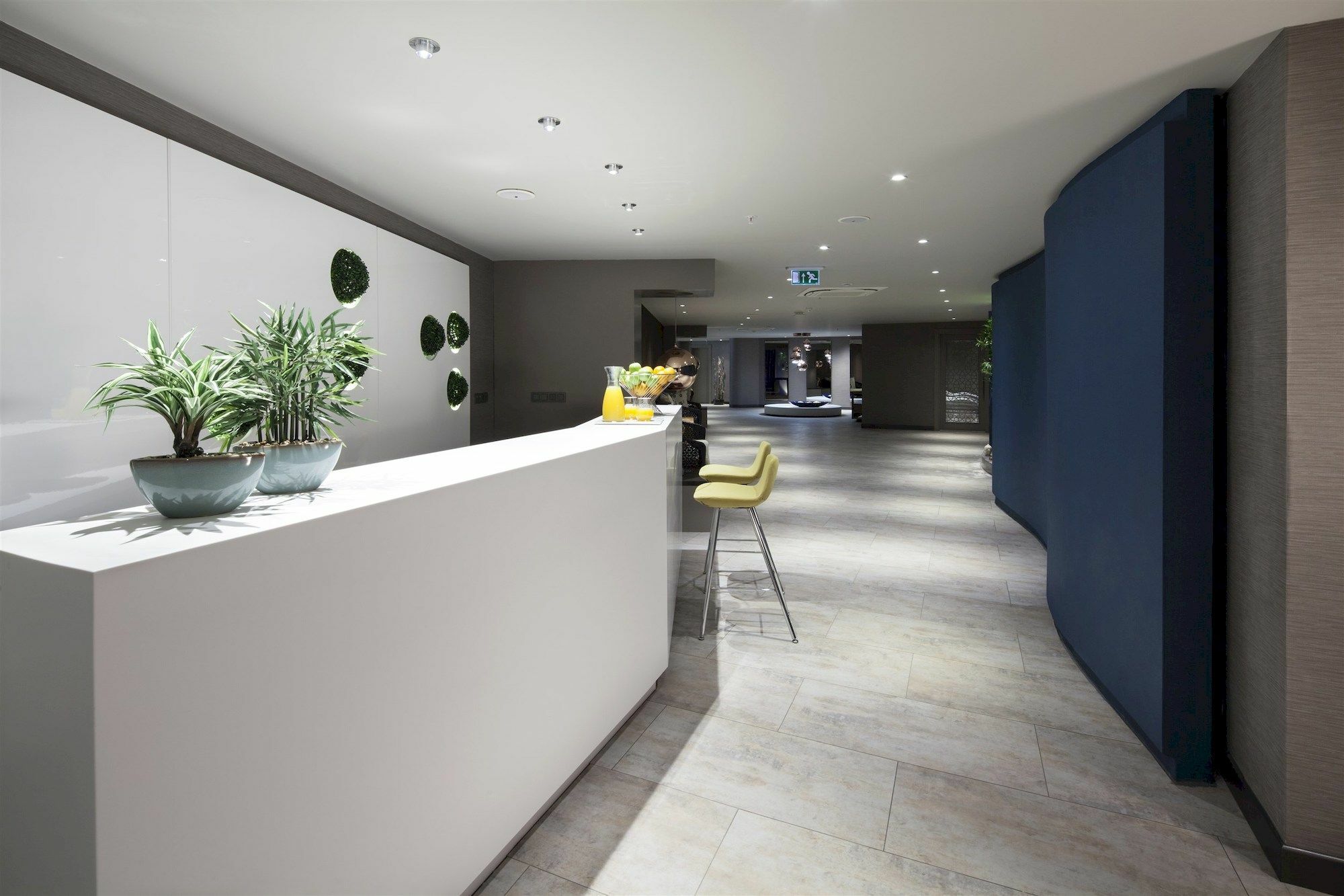 Ramada Hotel & Suites By Wyndham Izmir Kemalpasa מראה חיצוני תמונה